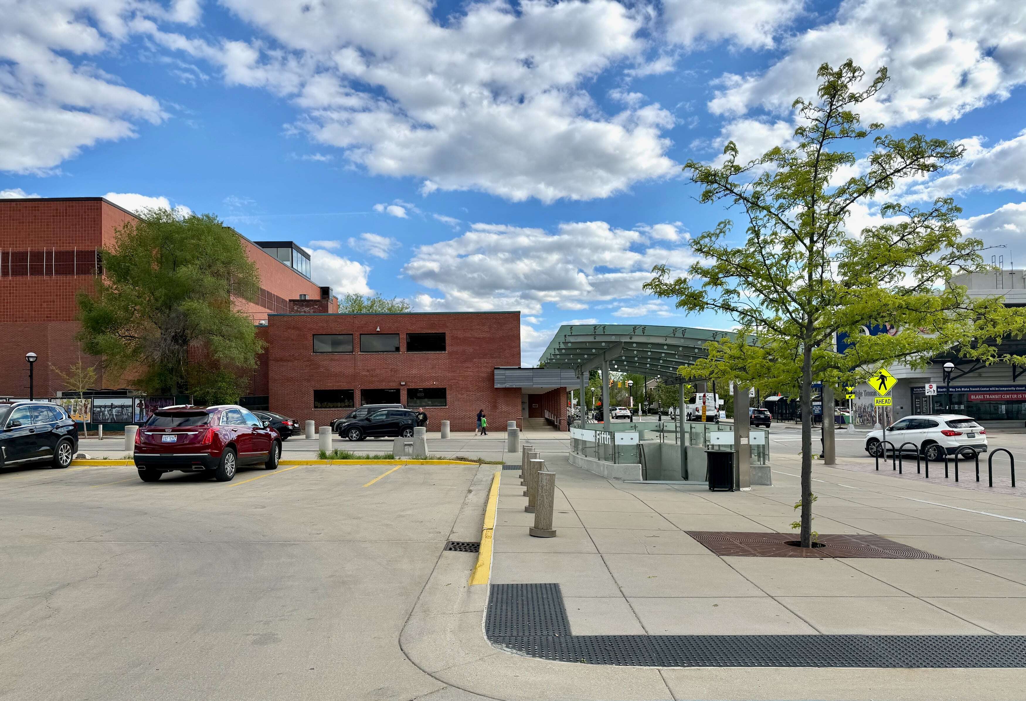 How will a new downtown Ann Arbor library bridge across Library Lane?