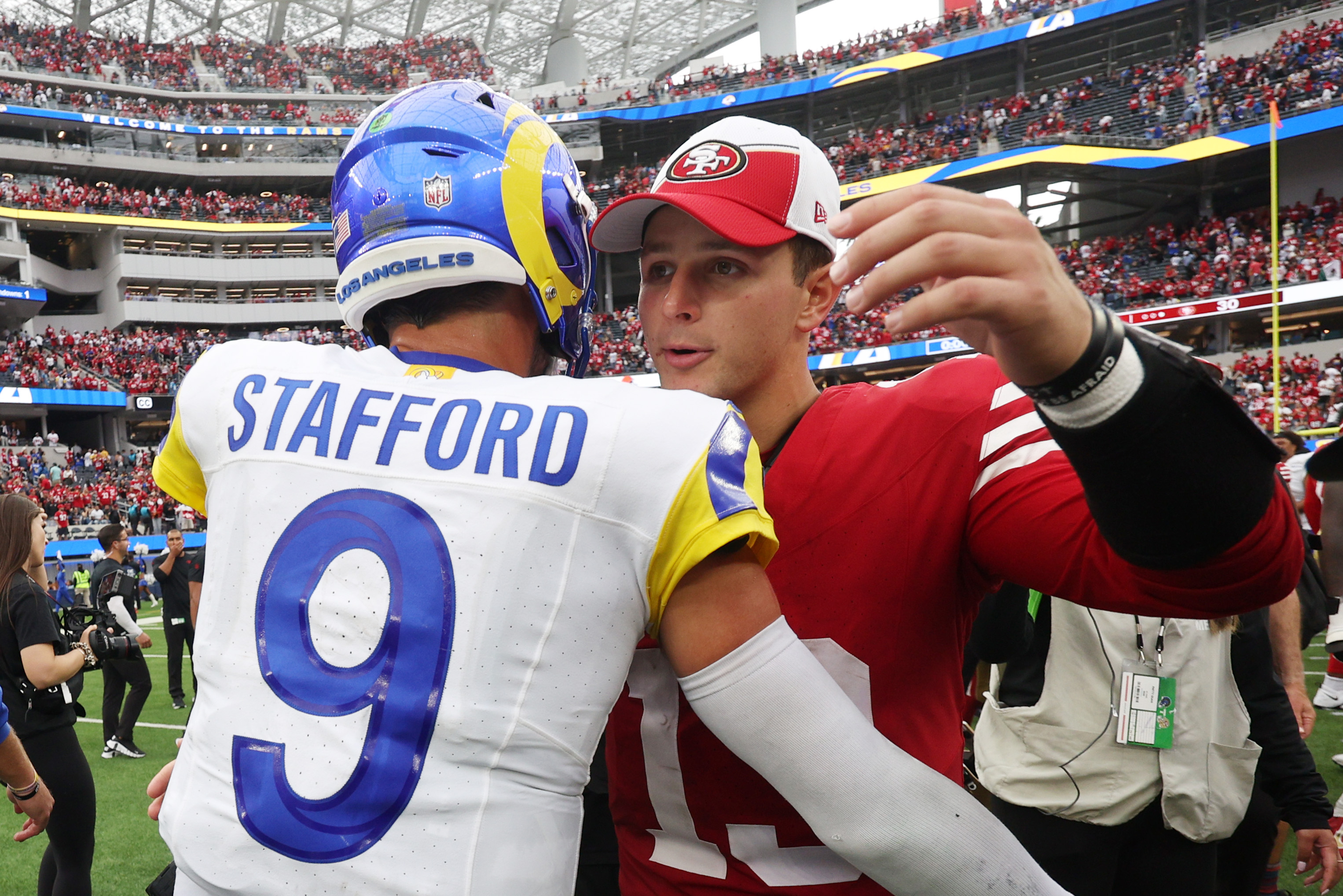 Opening line set for 49ers-Rams: Report
