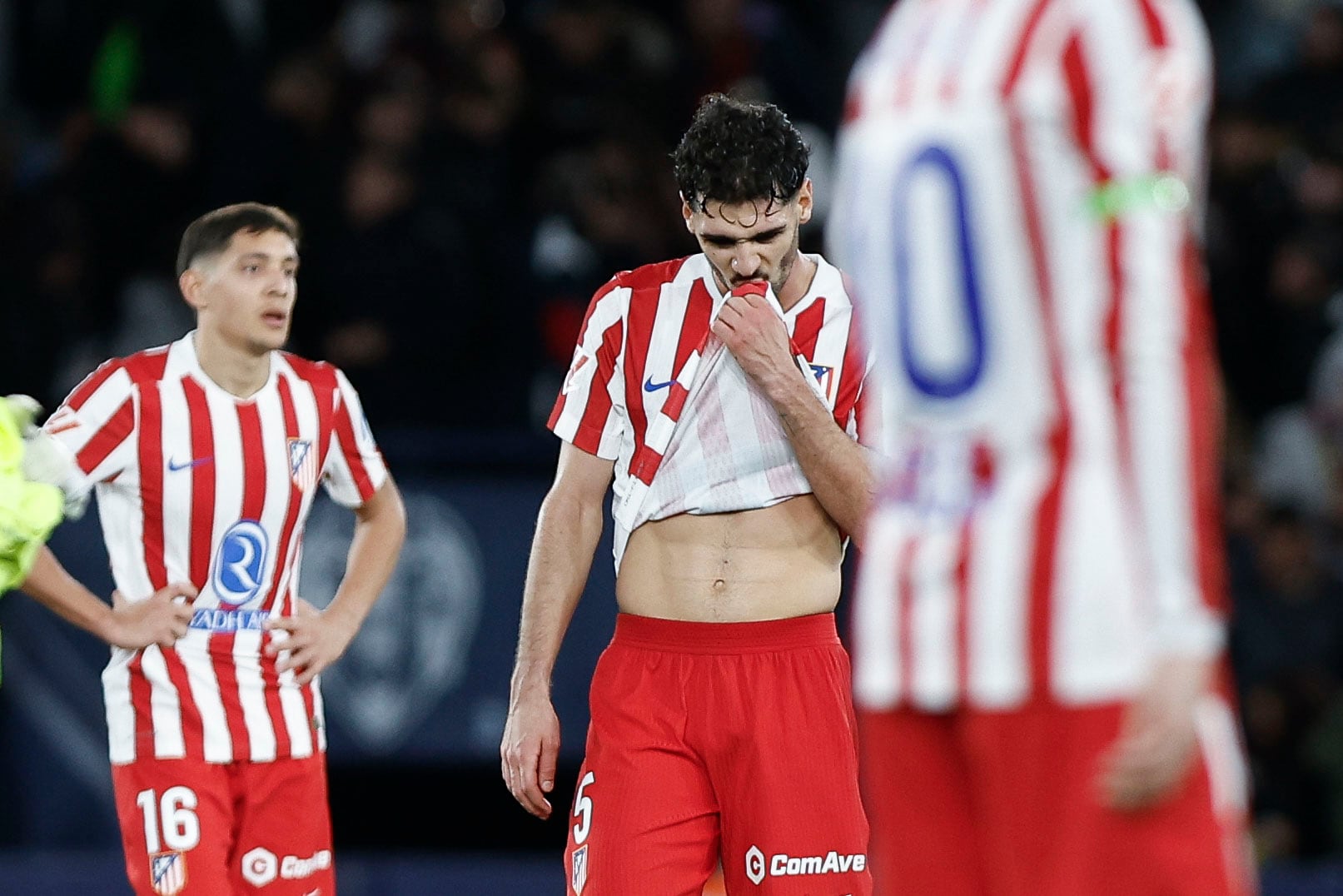 Drama for Johnny Cardoso: Surgery and goodbye to the World Cup