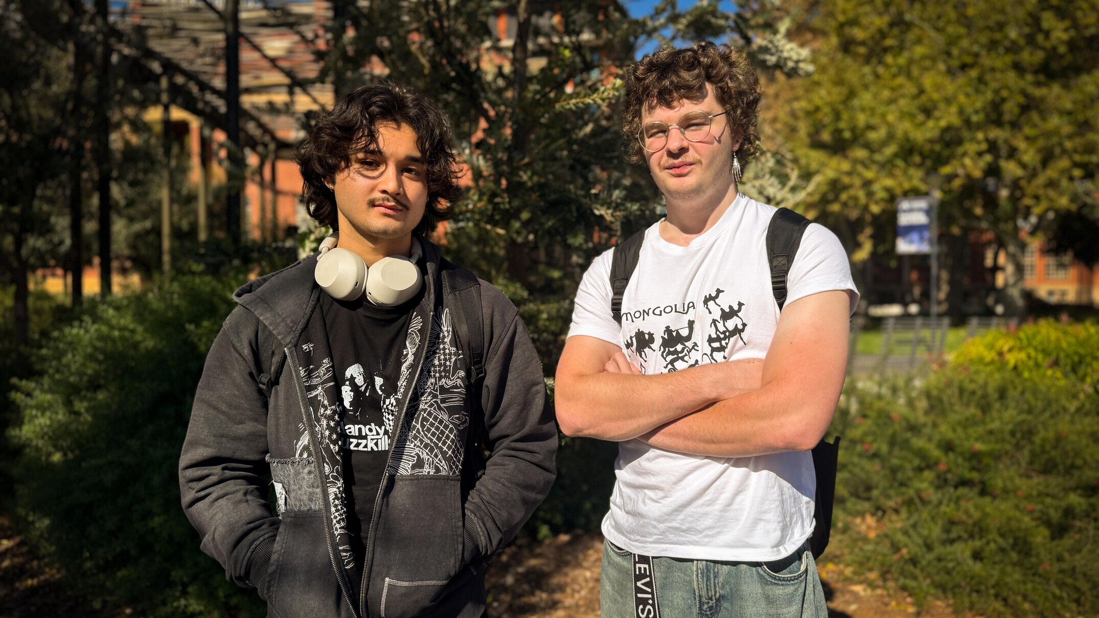 Students criticise Adelaide University's communication over Canvas ...