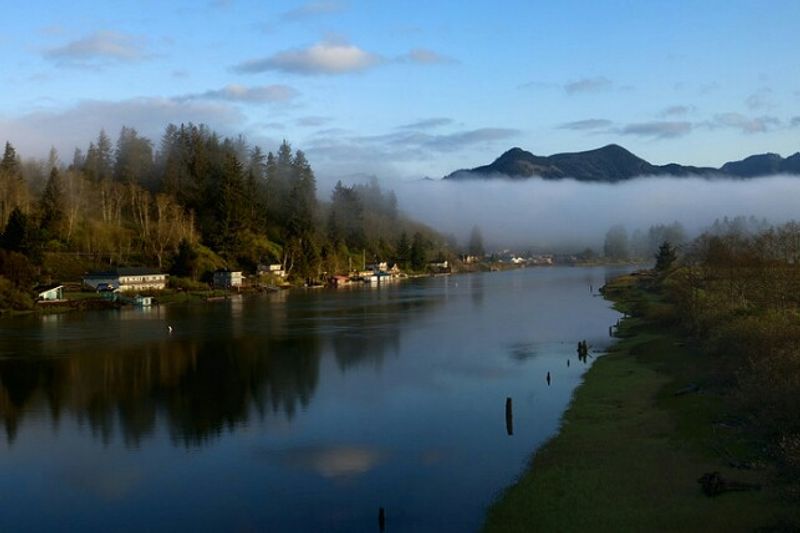 This tiny Oregon town has a pinball arcade, vintage stores and one of ...