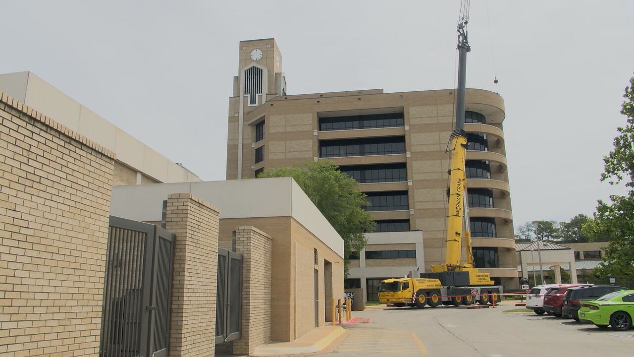 Arkansas State University begins restoring campus bell tower and clock