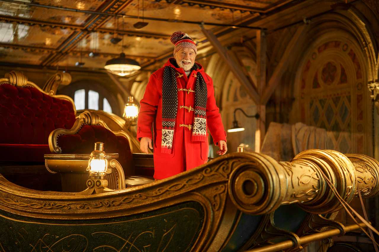 The man with the bag first look from Amazon MGM Studios