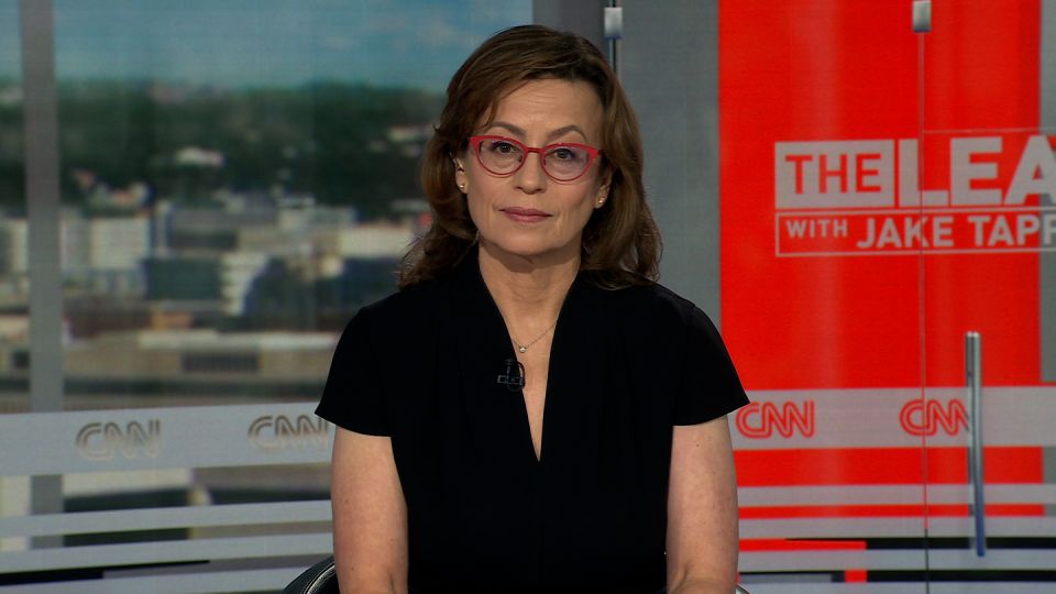 The FCC’s only Democrat accuses the White House of a 'campaign of ...