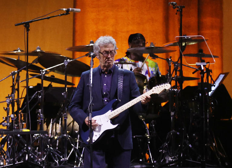 Eric Clapton ends concert early after getting hit by object