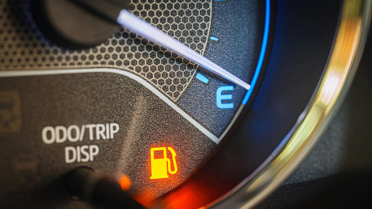 Pay attention to these 5 things if you want your car's AC compressor to ...