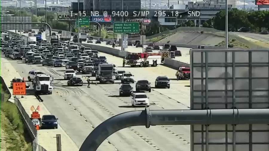 Northbound I-15 lanes reopen near 10600 S in Sandy after crash