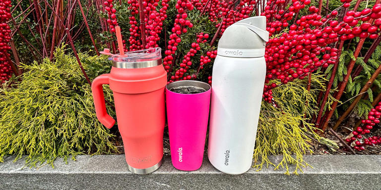 These iced coffee cups keep your drink cold—and your commute spill-proof