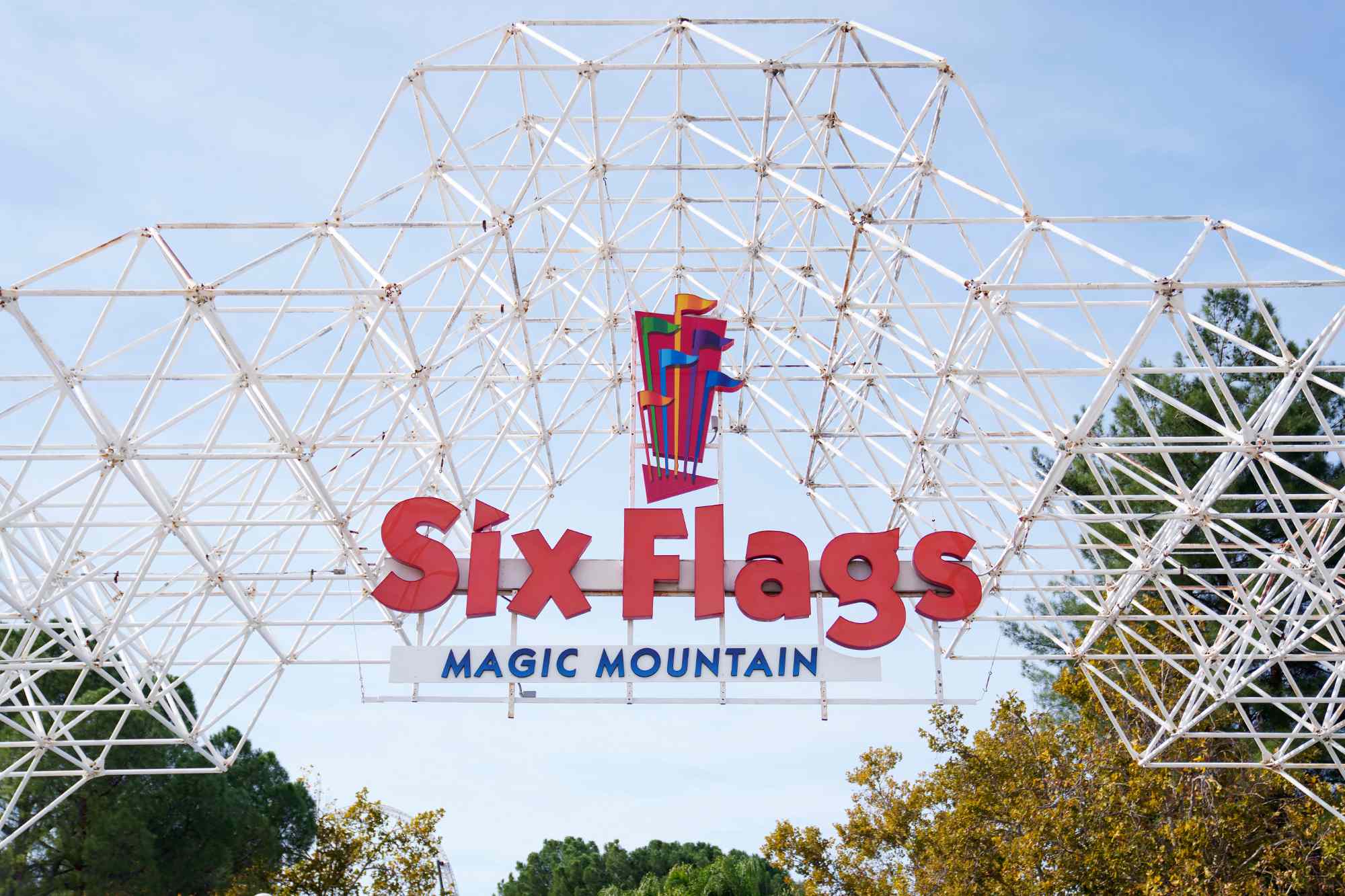 Former Six Flags employee sues park for $25M for alleged racial discrimination and wrongful termination