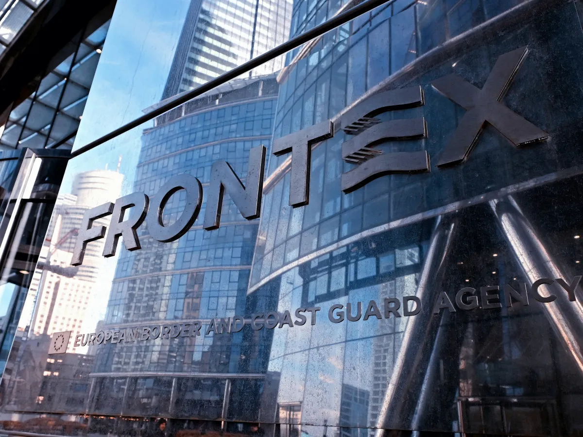 Frontex: Další migrační krize přijde. Agentura varuje před zbraněmi z ...