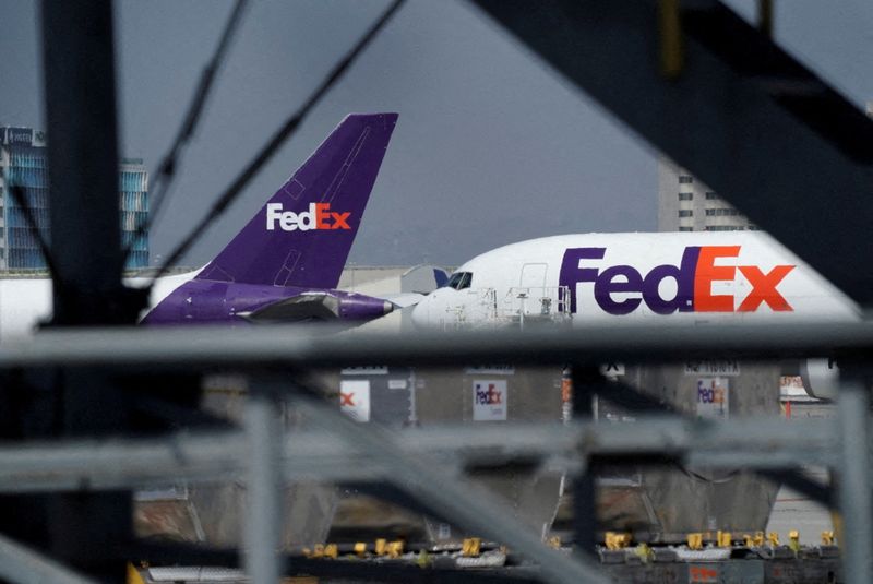 FedEx resumes MD-11 cargo flights after FAA lifts grounding order