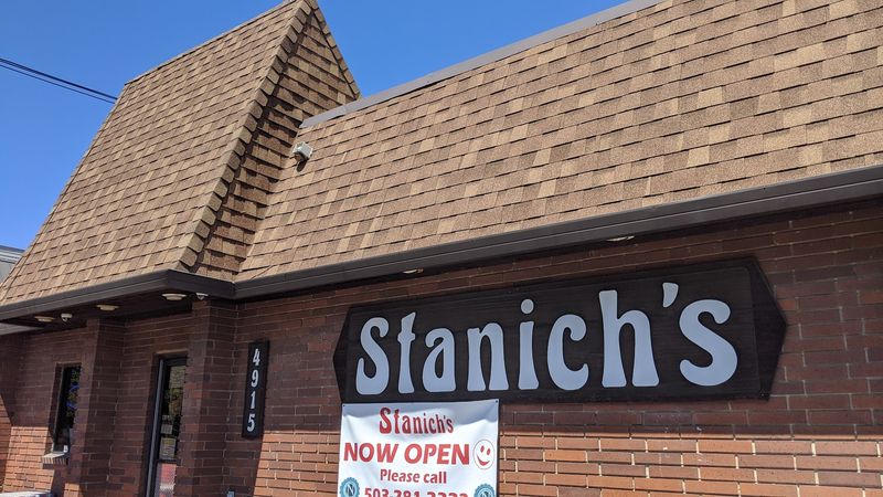 The old school Oregon burger joint where locals go for a hot juicy ...