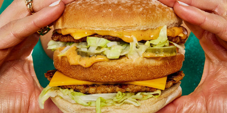Peloton's Robin Arzón's vegan big stack is the perfect fast food ...