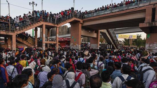 Delhi HC sets up task force to make revamp plan for Anand Vihar bus ...