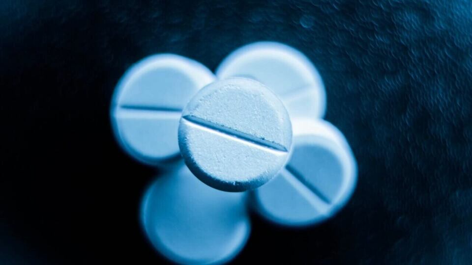 'Russian roulette': A drug that's 10 times stronger than fentanyl is ...
