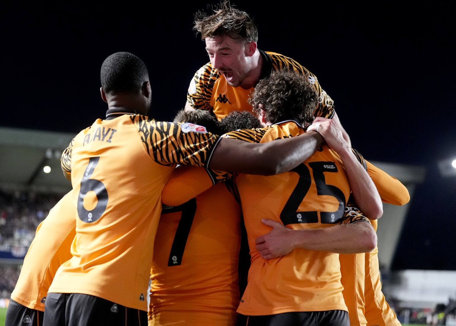 Mohamed Belloumi and Joe Gelhardt send Hull into Championship play-off ...