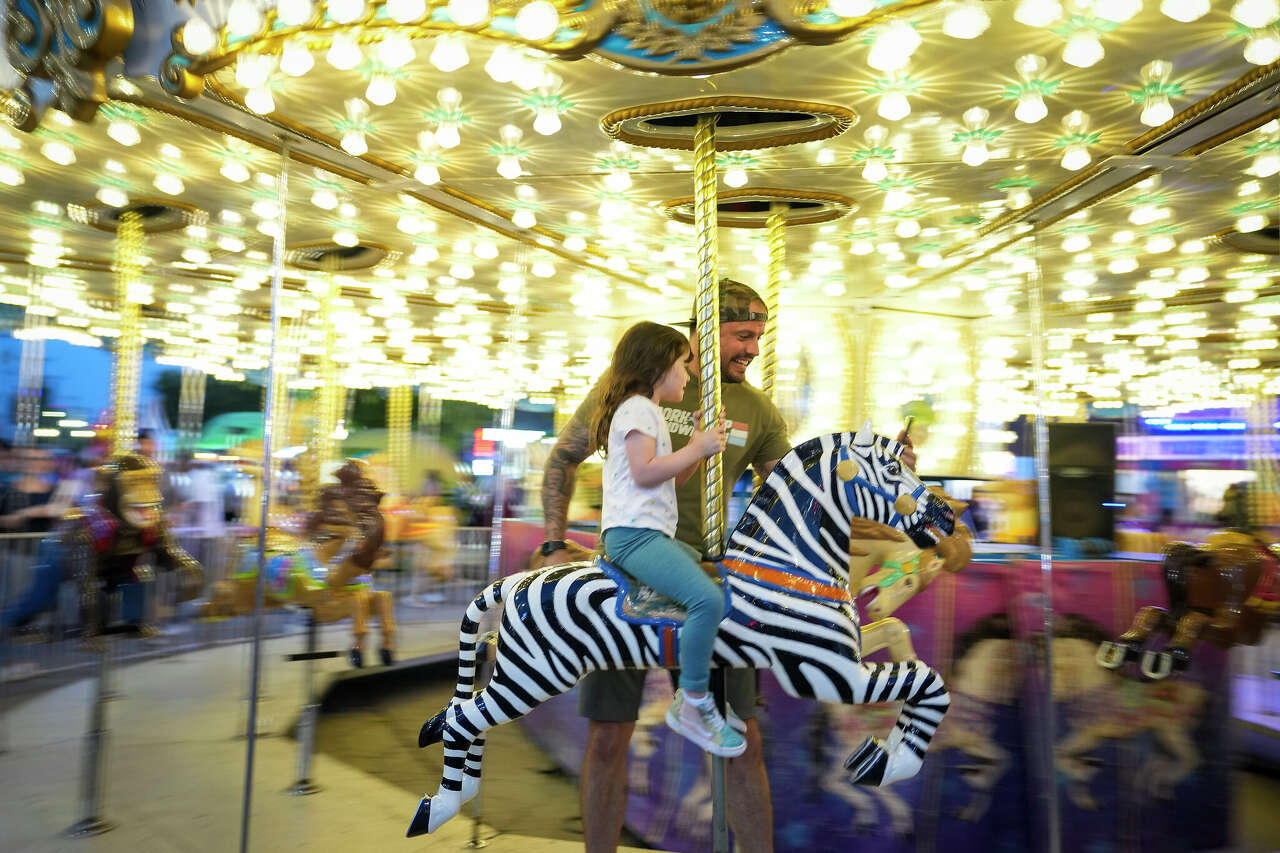 Cheers to 42 years: Grapevine's Main Street Fest returns May 15