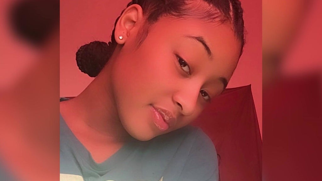 Father of slain Bronx teen blames Meta, New York City in $50 million ...