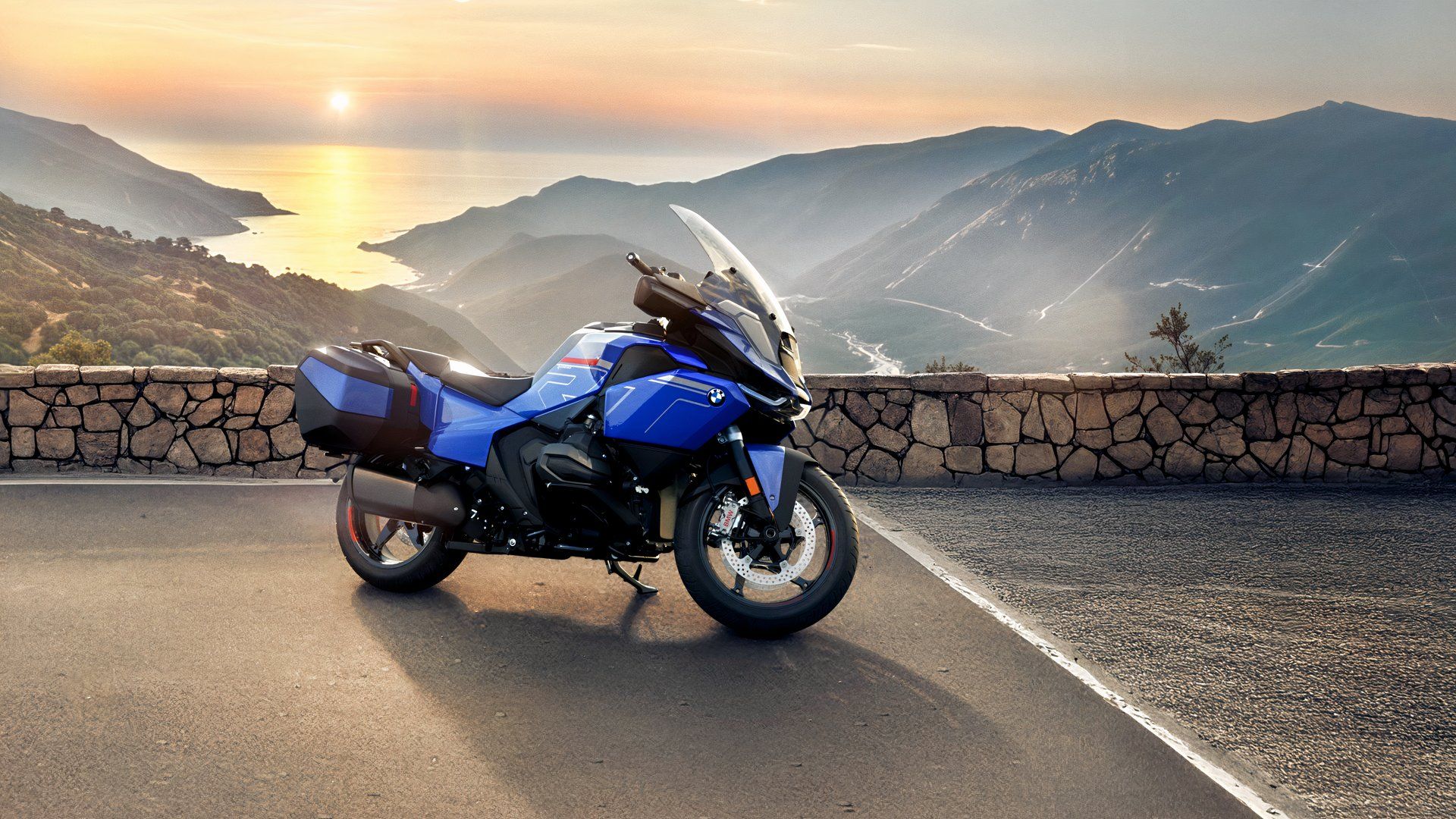 The motorcycle that turns long-distance riding into the easy part