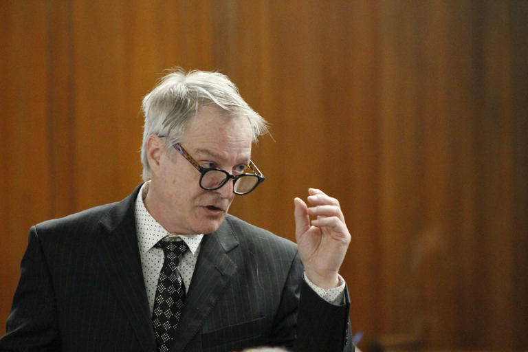 Jury to decide if a father killed his baby daughter or if she died from ...