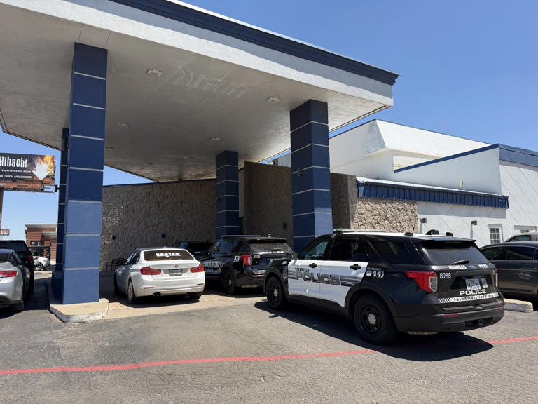 Amarillo police find man dead inside hotel room