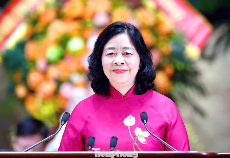 Bà Bùi Thị Minh Hoài giữ chức Chủ tịch Ủy ban Trung ương MTTQ Việt Nam khóa mới