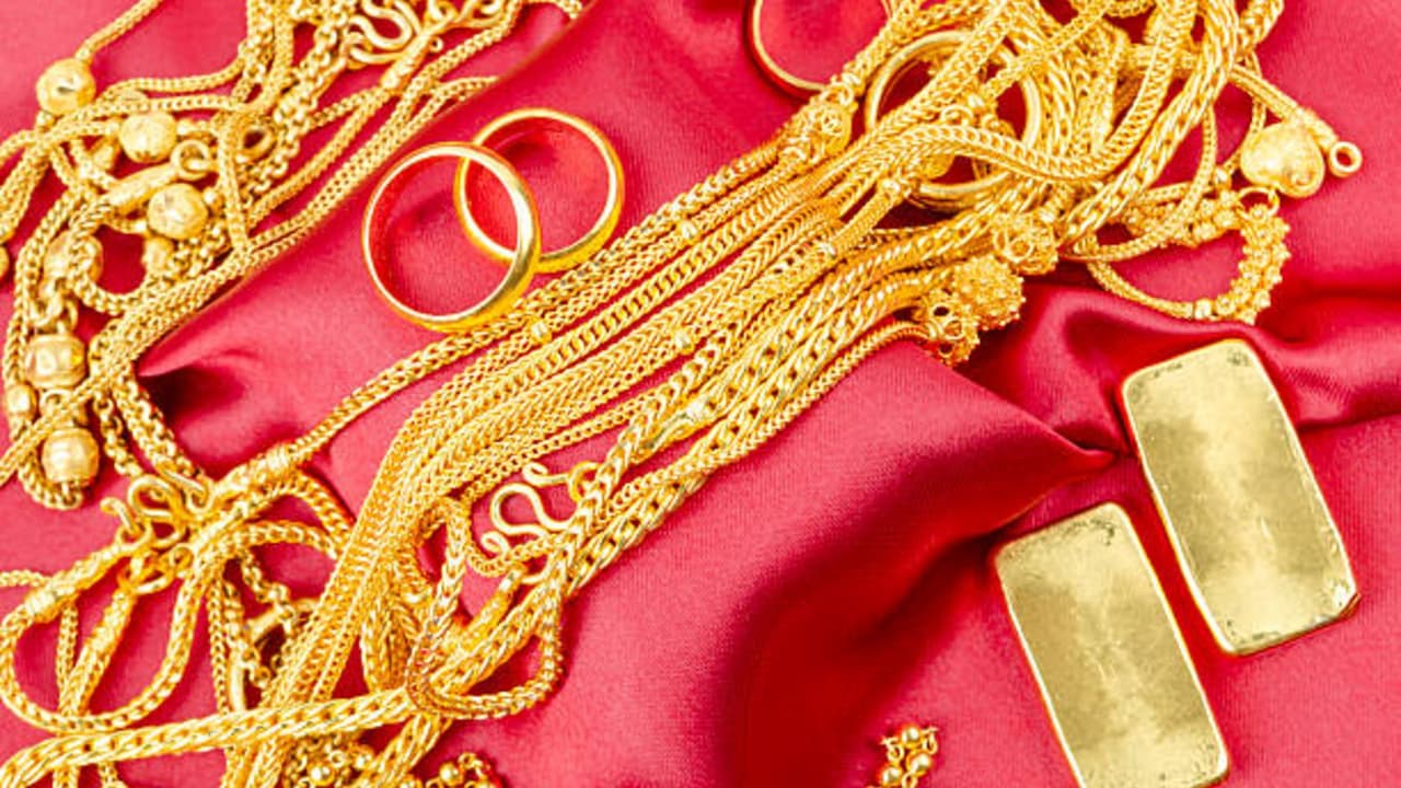 Gold price in Kerala: Rates drop again; check today's price for one pavan