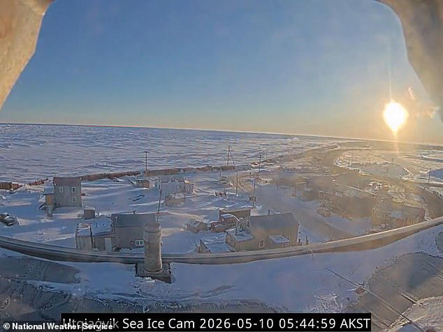 Alaskan town sees final sunrise for 84 days as it enters 'midnight sun ...