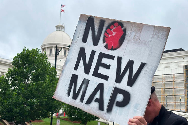 Supreme Court allows Alabama to redraw congressional maps before 2026 ...