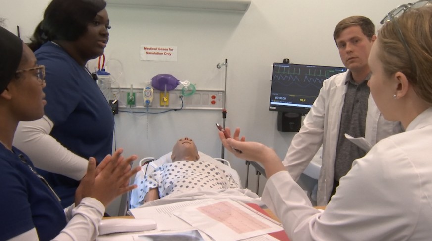 Future healthcare providers gain experience at USA Simulation Lab