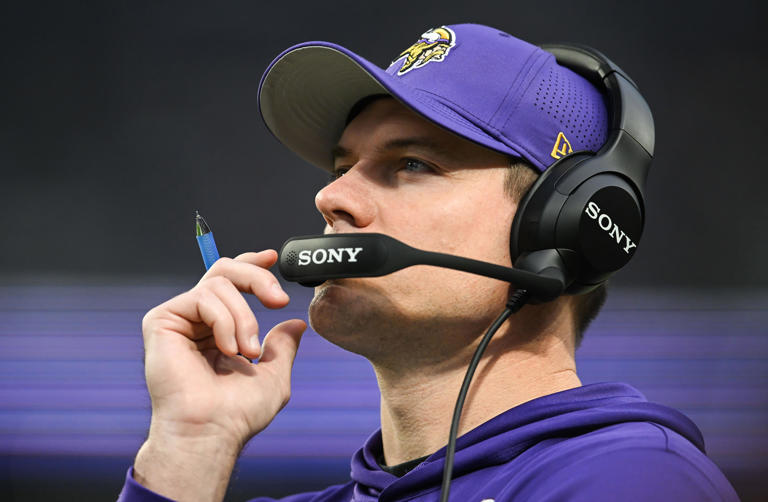 Vikings labeled as team in need of a QB in 2027 NFL draft