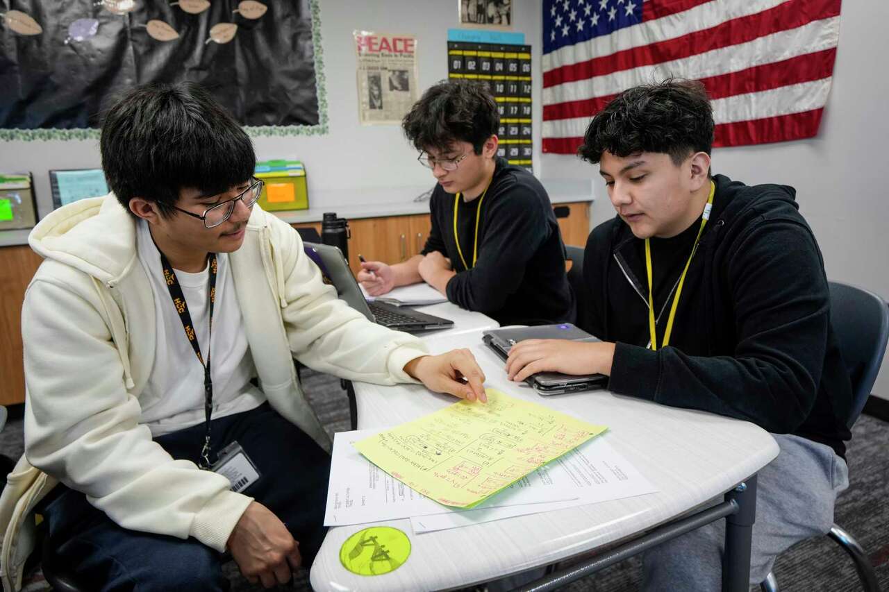 Spring Branch ISD board votes to close Northbrook Middle School despite ...