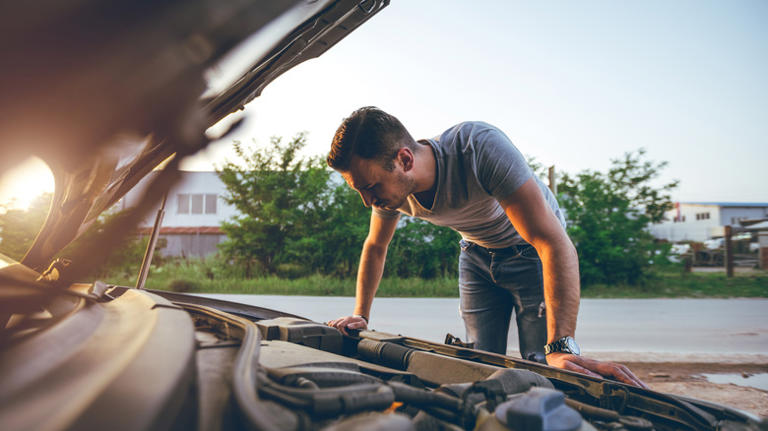 Pay attention to these 5 things if you want your car's AC compressor to ...