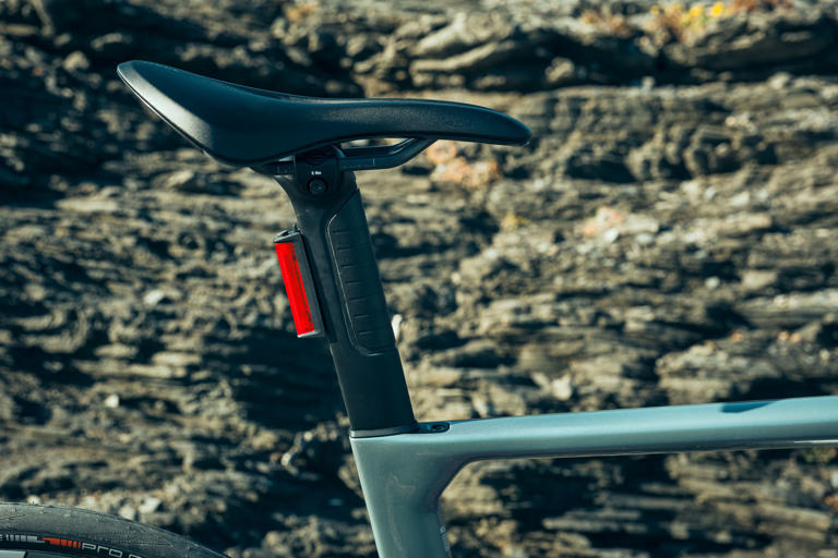 Why don’t pro road cyclists use dropper posts?