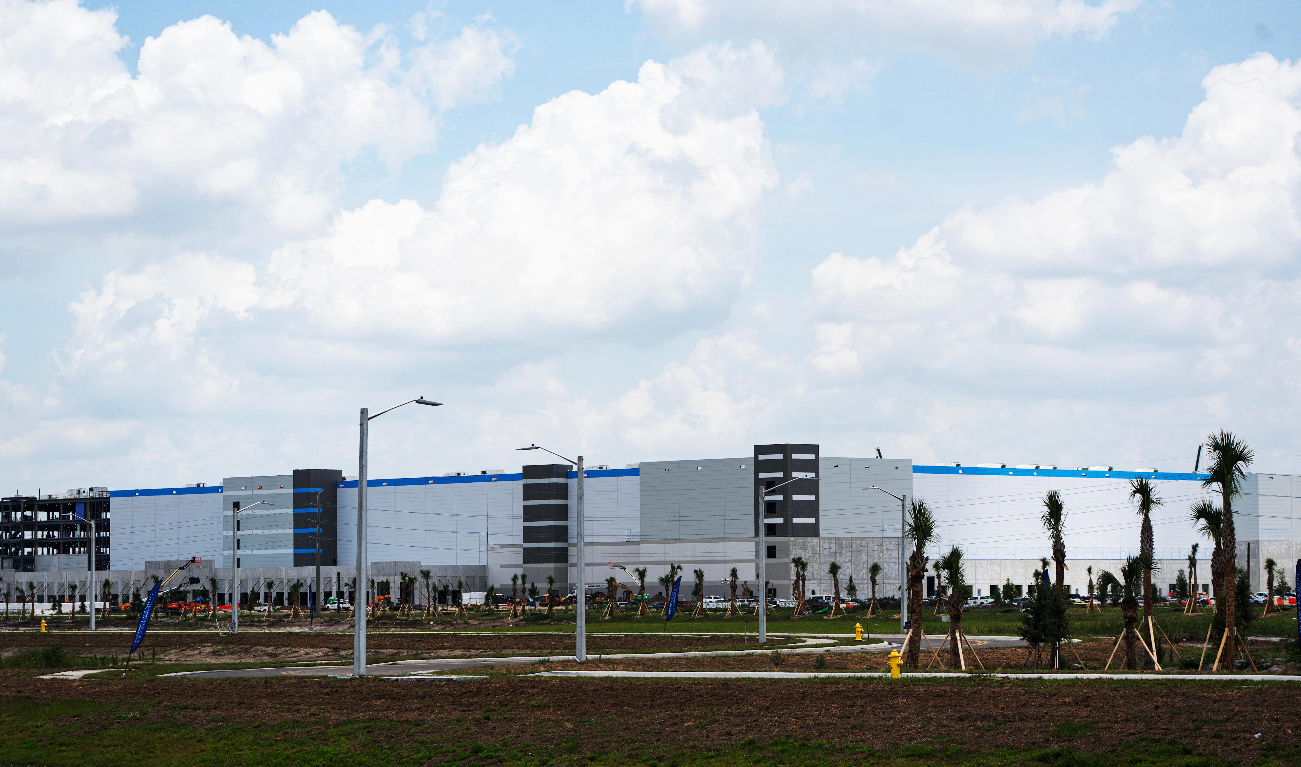 Amazon's newest SW Florida fulfillment center taking shape. It's huge