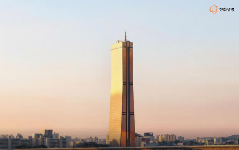 한화생명, 순익 3816억 '호실적'…CSM 웃고 건전성은 찜찜