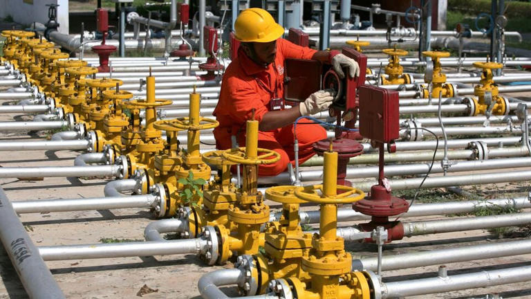 ONGC share price jumps 6.5% after govt slashes oil and gas royalty rates