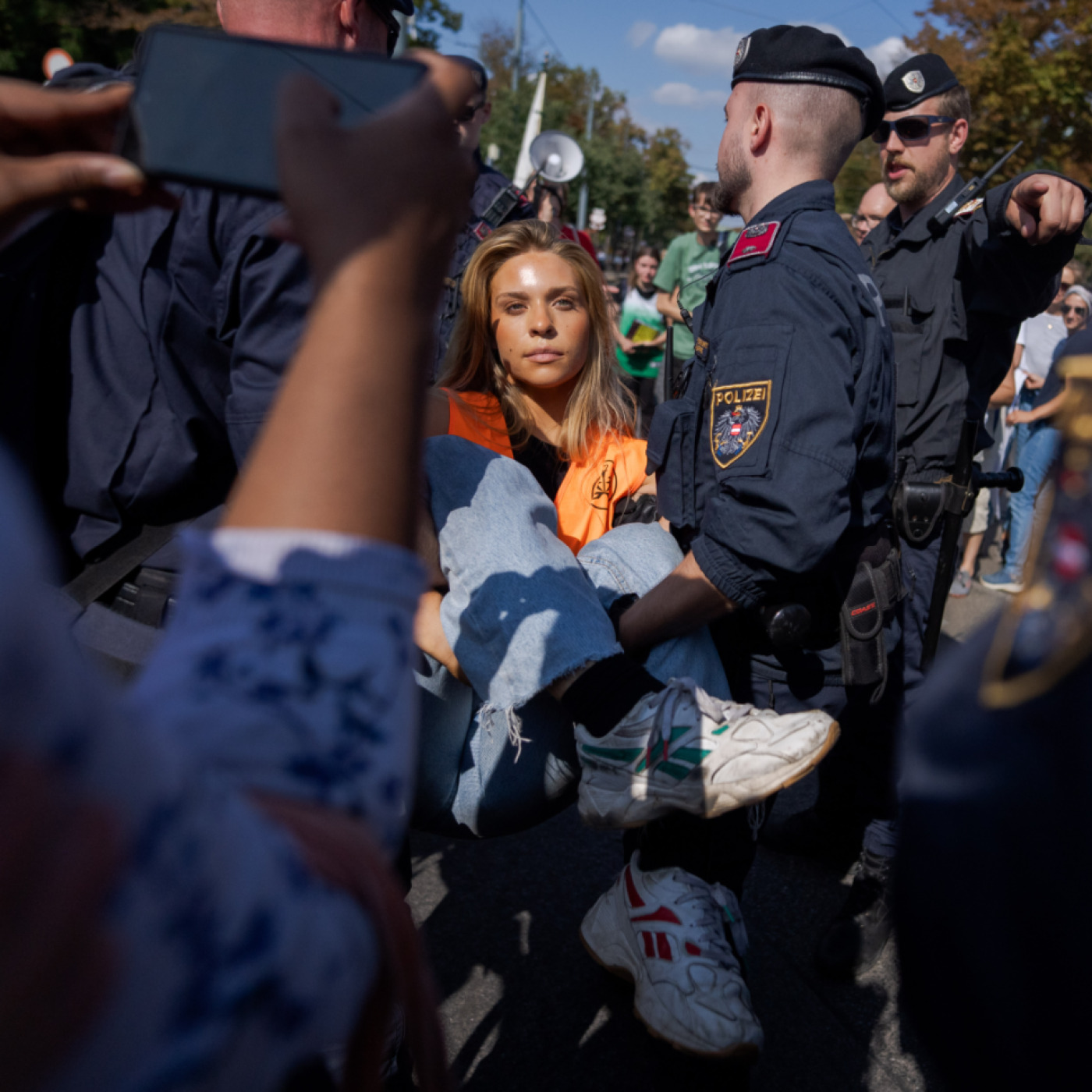 Verfahren gegen 