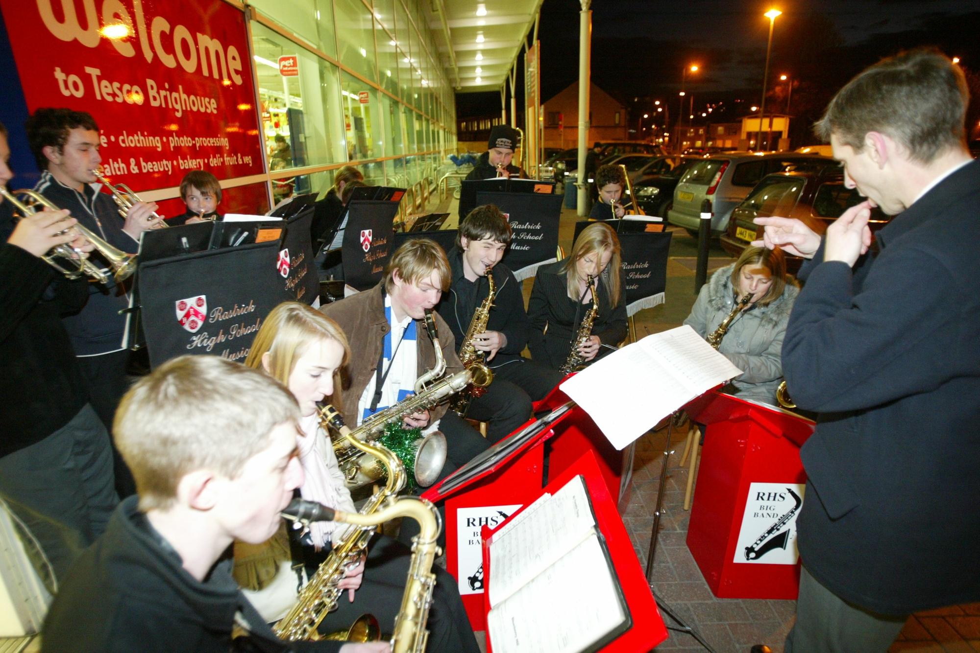 17 nostalgic pictures of Rastrick High School from 2003 to 2009