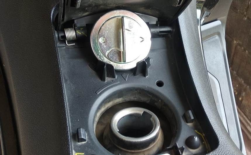 Pemilik Yamaha NMAX baru tahu menyimpan tutup tangki ketika isi bensin