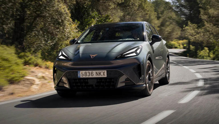 Οδηγούμε το Cupra Raval VZ