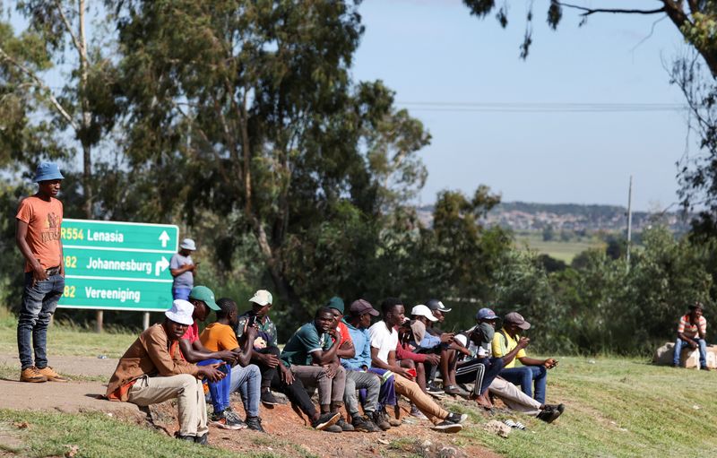 South Africa's official unemployment rate rises to 32.7% in first quarter