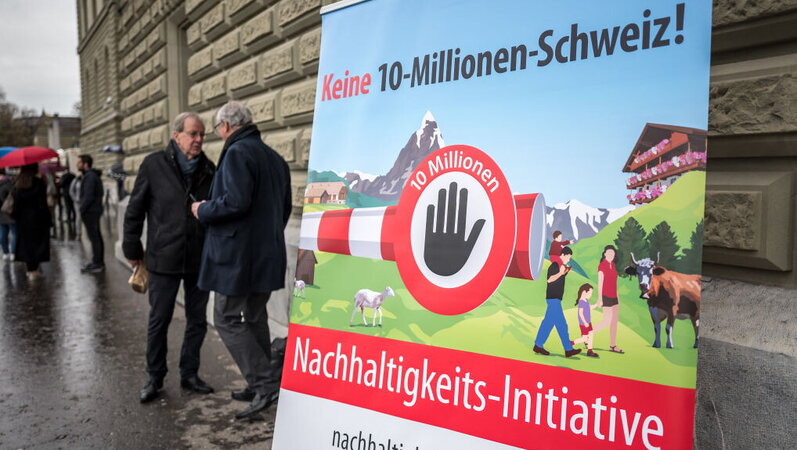 Svizzera a numero chiuso. La campagna sovranista per un tetto a 10 ...