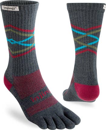 Grey Injinji toe socks with geometric patterns, designed for comfort and performance