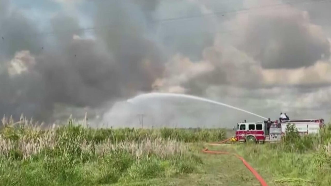 Max Road Fire burns 11,000 acres in Everglades as crews continue battle ...