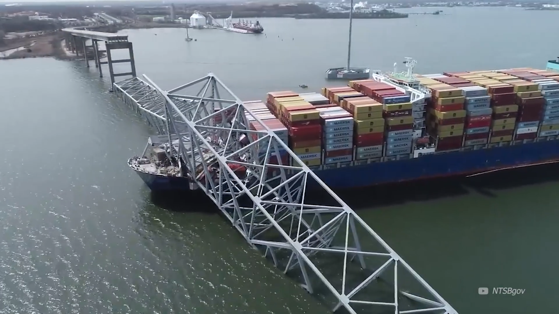 The cargo ship lost all power… then it destroyed the entire bridge