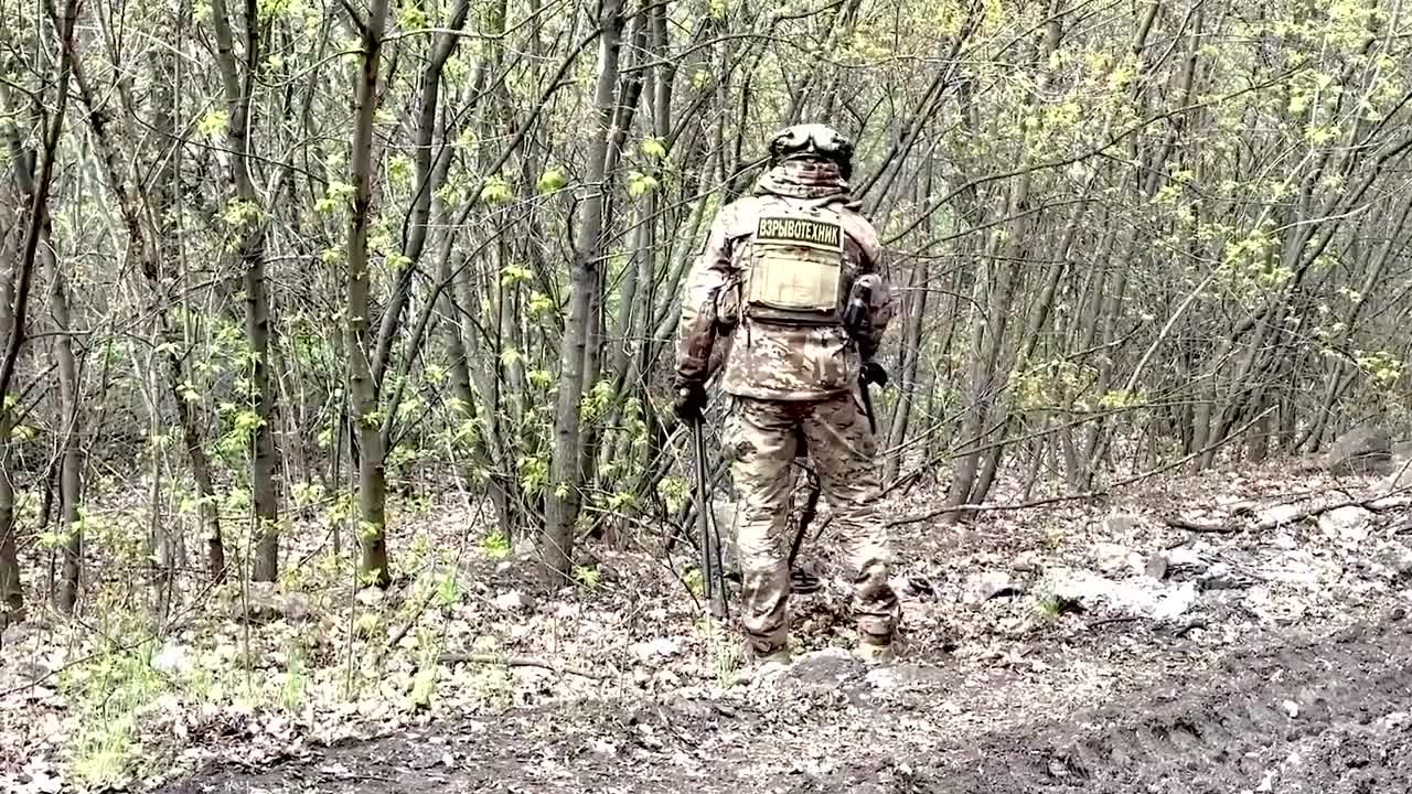 Russia says its sappers are clearing mines from occupied Kostiantynivka ...