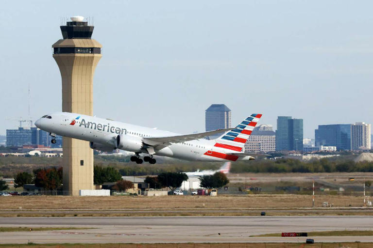 DFW International Airport and Dallas Love Field: How the two major ...