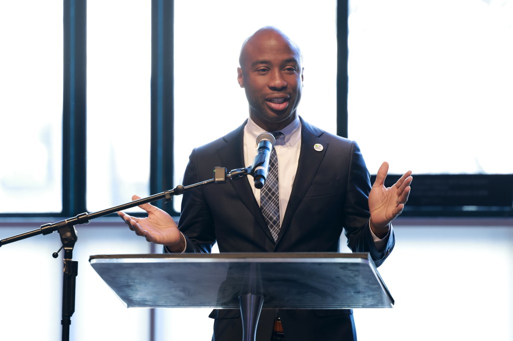 NYC dumping record $43B into public schools — at a whopping $44K per ...