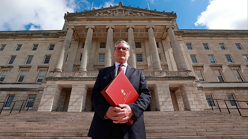 Picture Idea: Uk Pm Keir Starmer Says He Will Stay In Office